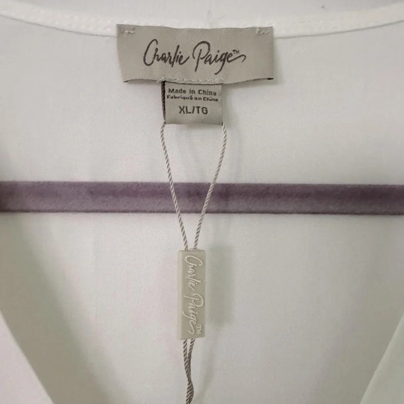 New Charlie Paige XL white Valentina ruffle cap sleeve w/V neck buttoned bodice - Picture 4 of 10